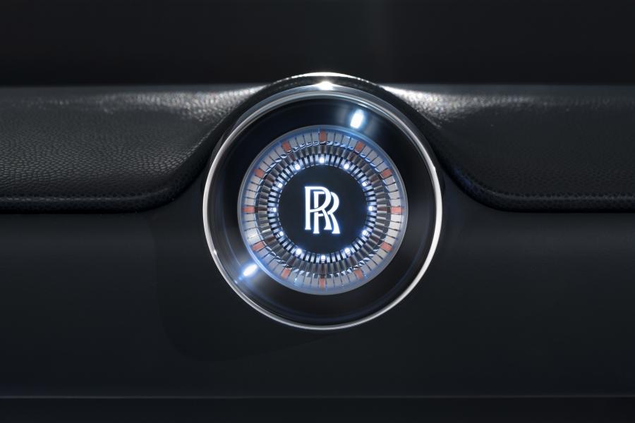 Панель приборов Rolls-Royce Vision Next 100 2016 года  (фото 15 из 96)